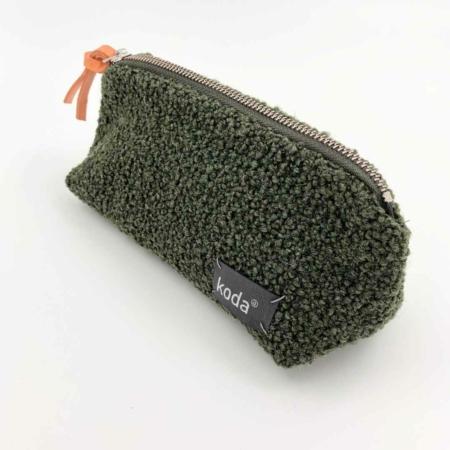 etui-triangel-koda-amsterdam-mosgroen
