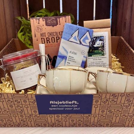Cadeaupakket-kerstpakket-thee-chocolade-brocante