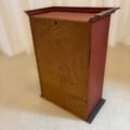 Brocante houten kastjes beschilderd bloemen roodbruin