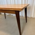 vintage lange houten tafel uitschuifbaar mid century